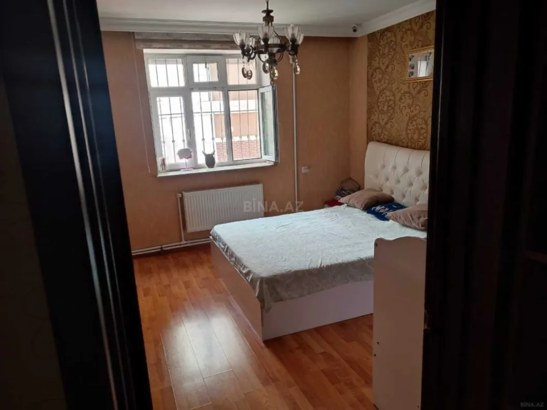 Satılır 3 otaqlı mənzil 105 m²