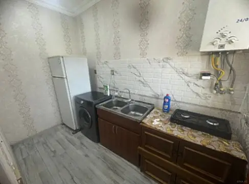 Kirayə verilir 3 otaqlı həyət evi 65 m²