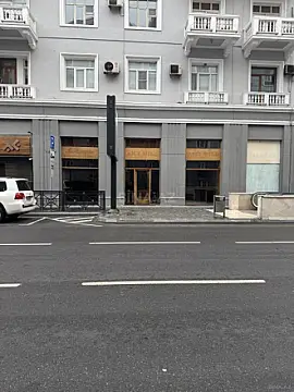 Kirayə verilir obyekt 100 m² — Bakı, Sahil qəs. 100.00 m²