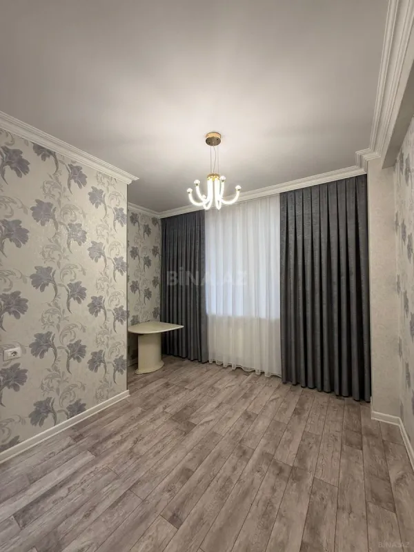 Satılır 3 otaqlı mənzil 115 m²