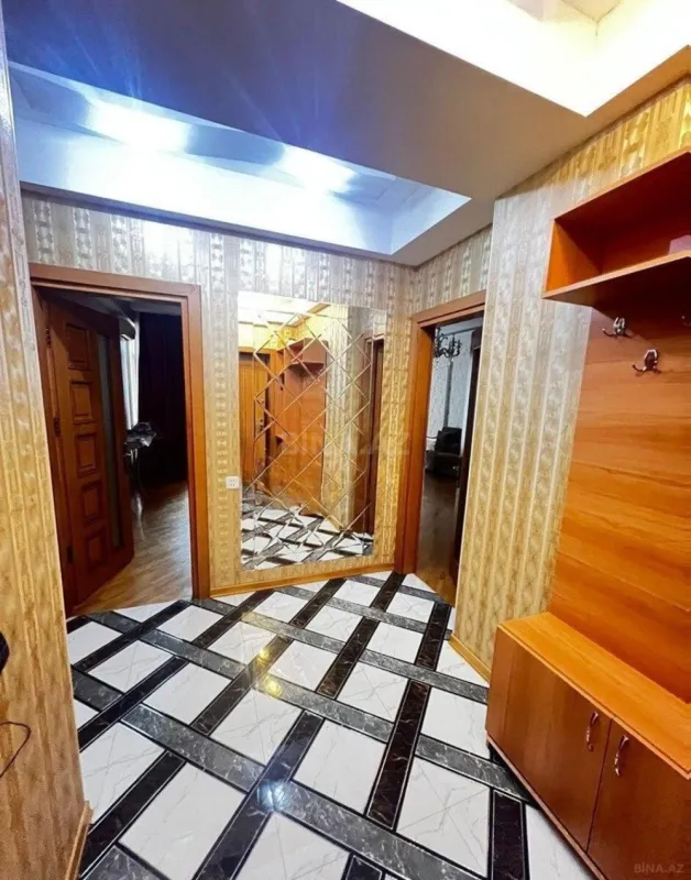 Kirayə verilir 3 otaqlı mənzil 95 m²