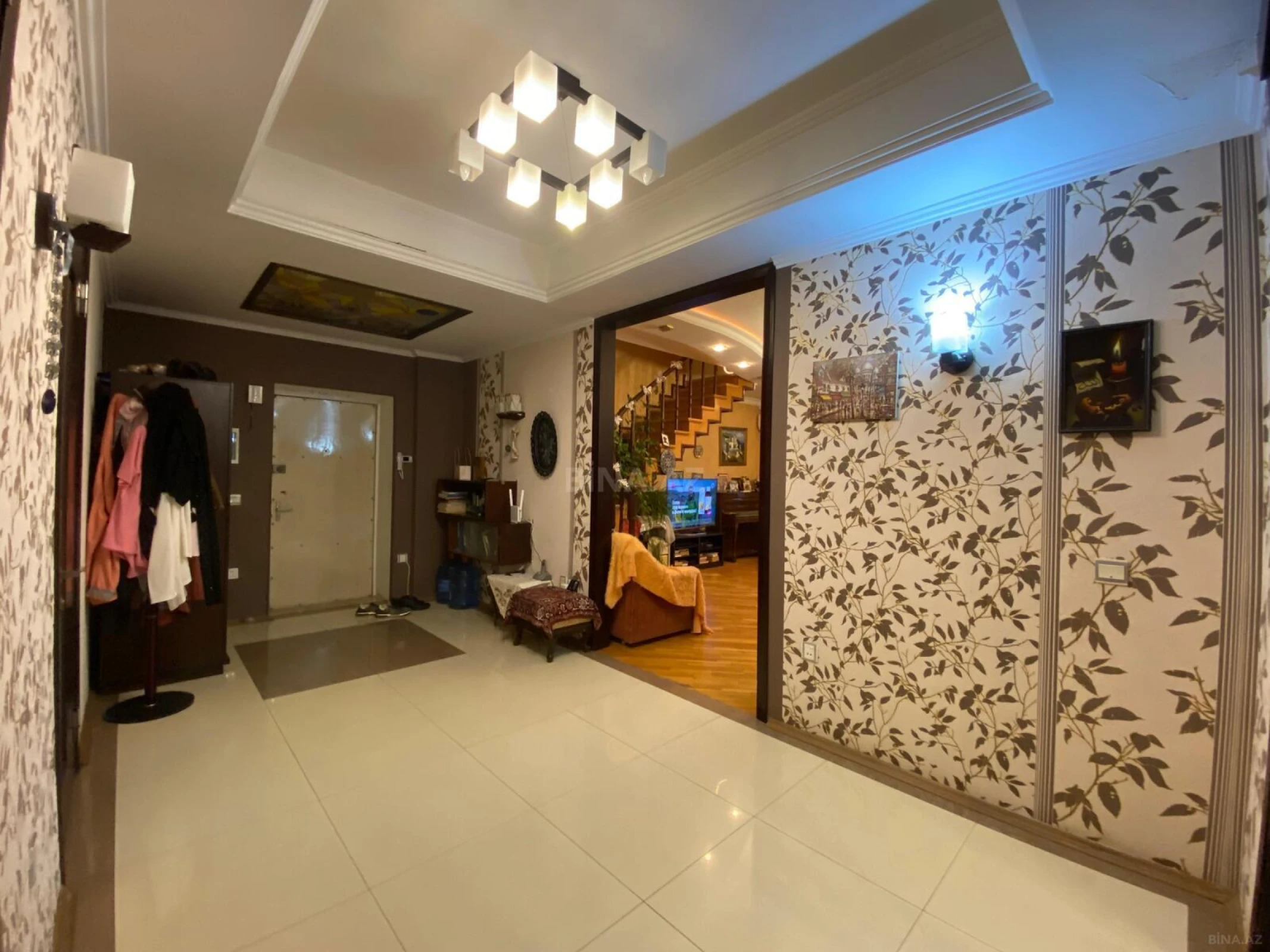 Satılır 3 otaqlı mənzil 125 m²