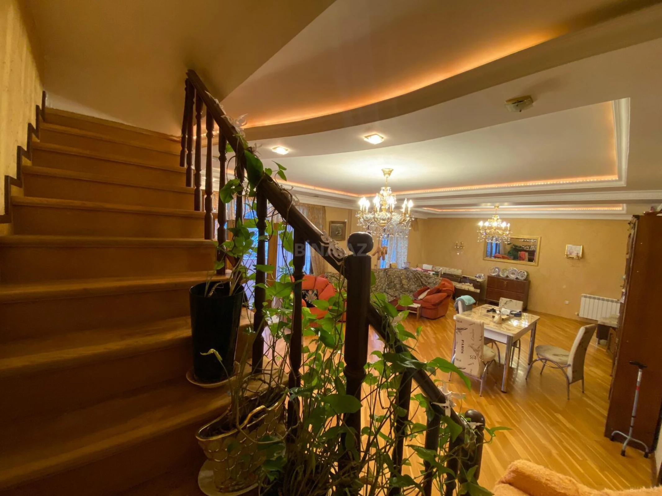 Satılır 3 otaqlı mənzil 125 m²