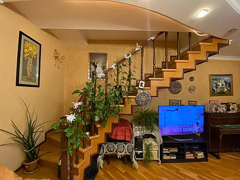 Satılır 3 otaqlı mənzil 125 m²