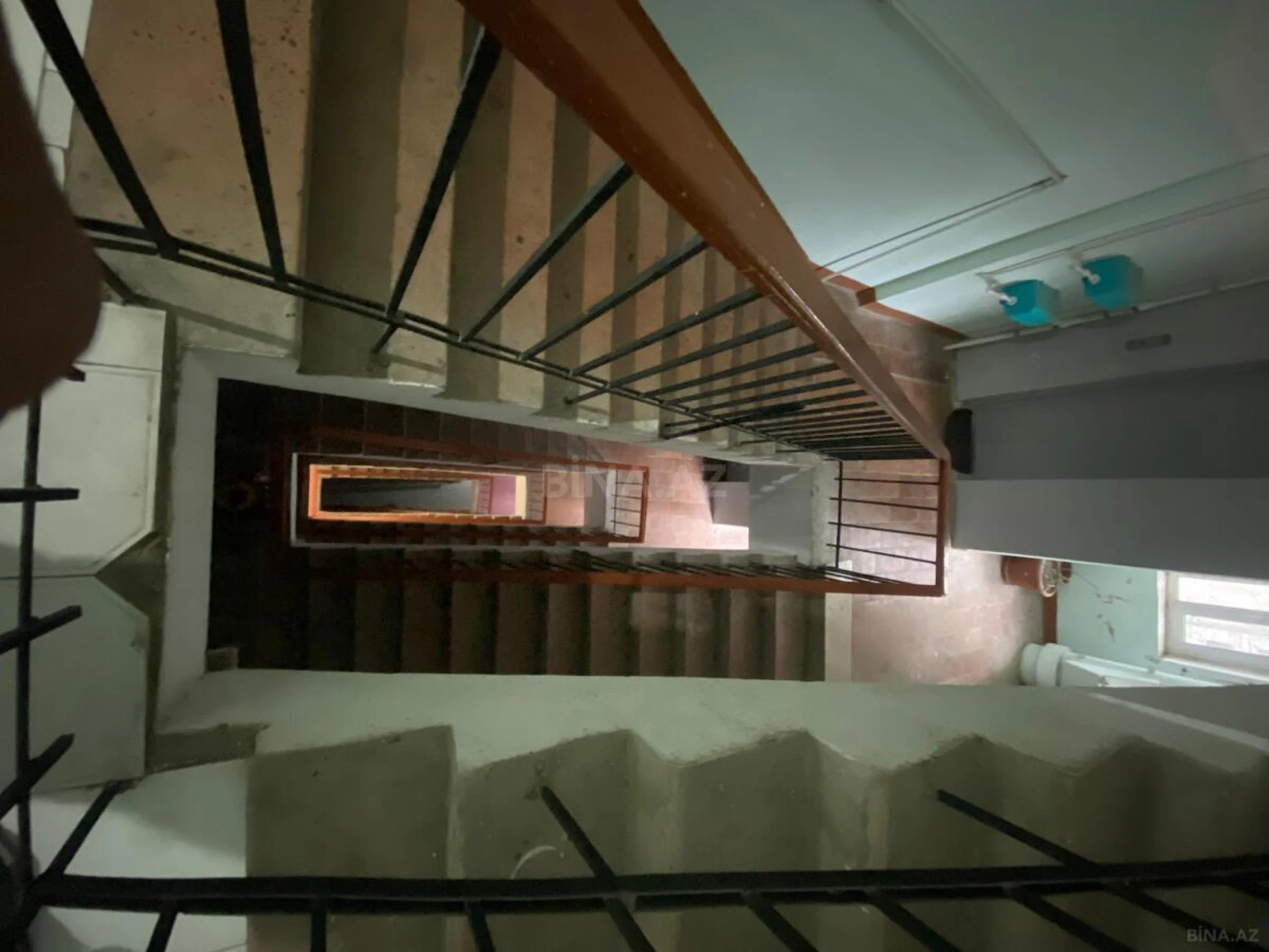 Satılır 3 otaqlı mənzil 125 m²