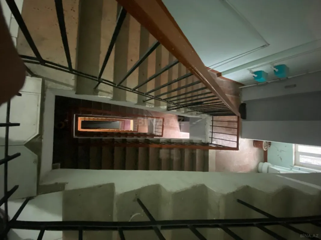 Satılır 3 otaqlı mənzil 125 m²