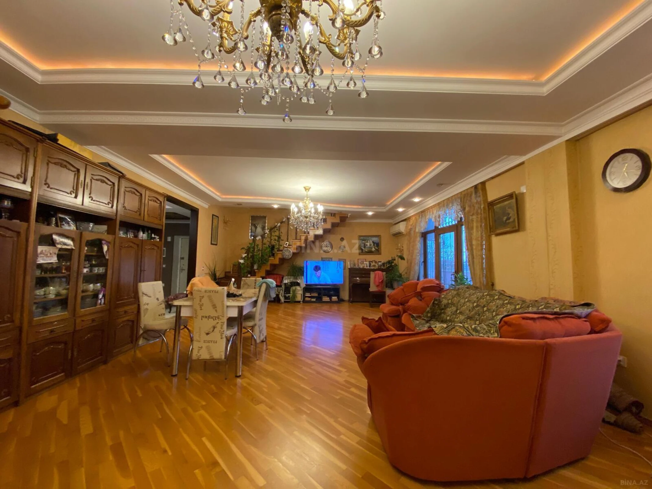 Satılır 3 otaqlı mənzil 125 m²