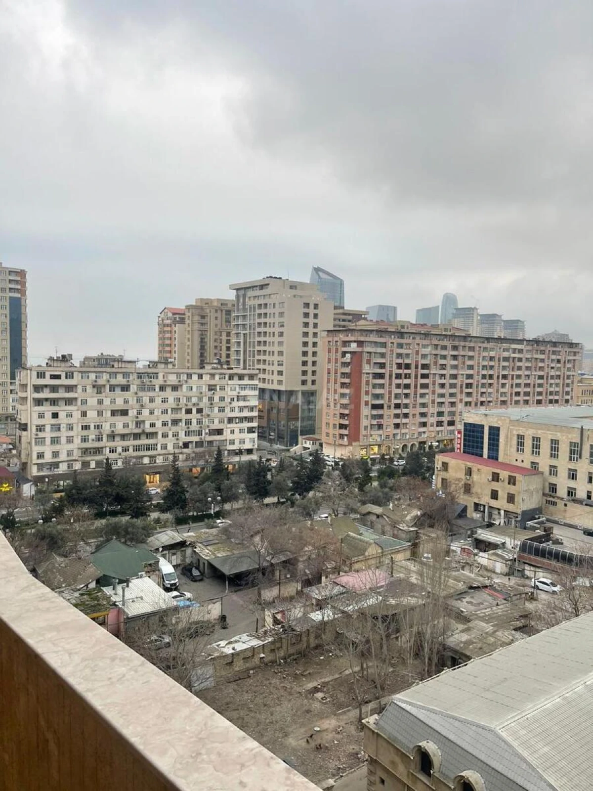 Kirayə verilir 3 otaqlı mənzil 110 m²