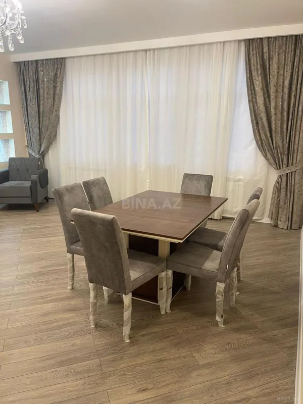 Kirayə verilir 3 otaqlı mənzil 110 m²