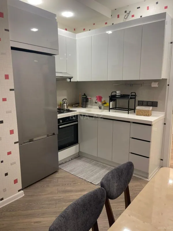 Kirayə verilir 3 otaqlı mənzil 110 m²