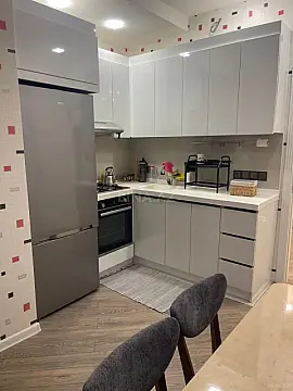 Kirayə verilir 3 otaqlı mənzil 110 m²