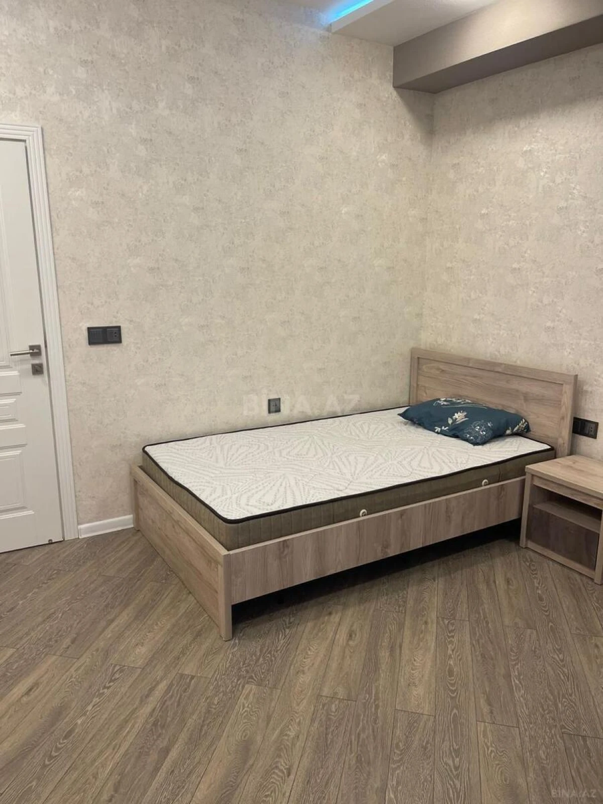 Kirayə verilir 3 otaqlı mənzil 110 m²