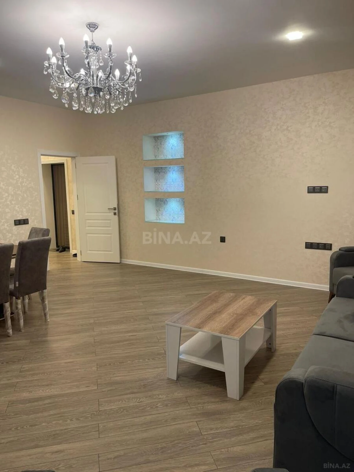 Kirayə verilir 3 otaqlı mənzil 110 m²