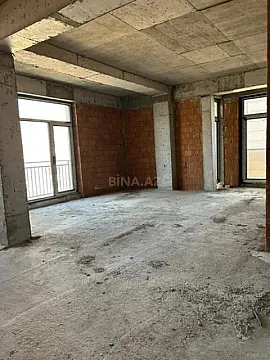 Satılır 4 otaqlı mənzil 148 m²