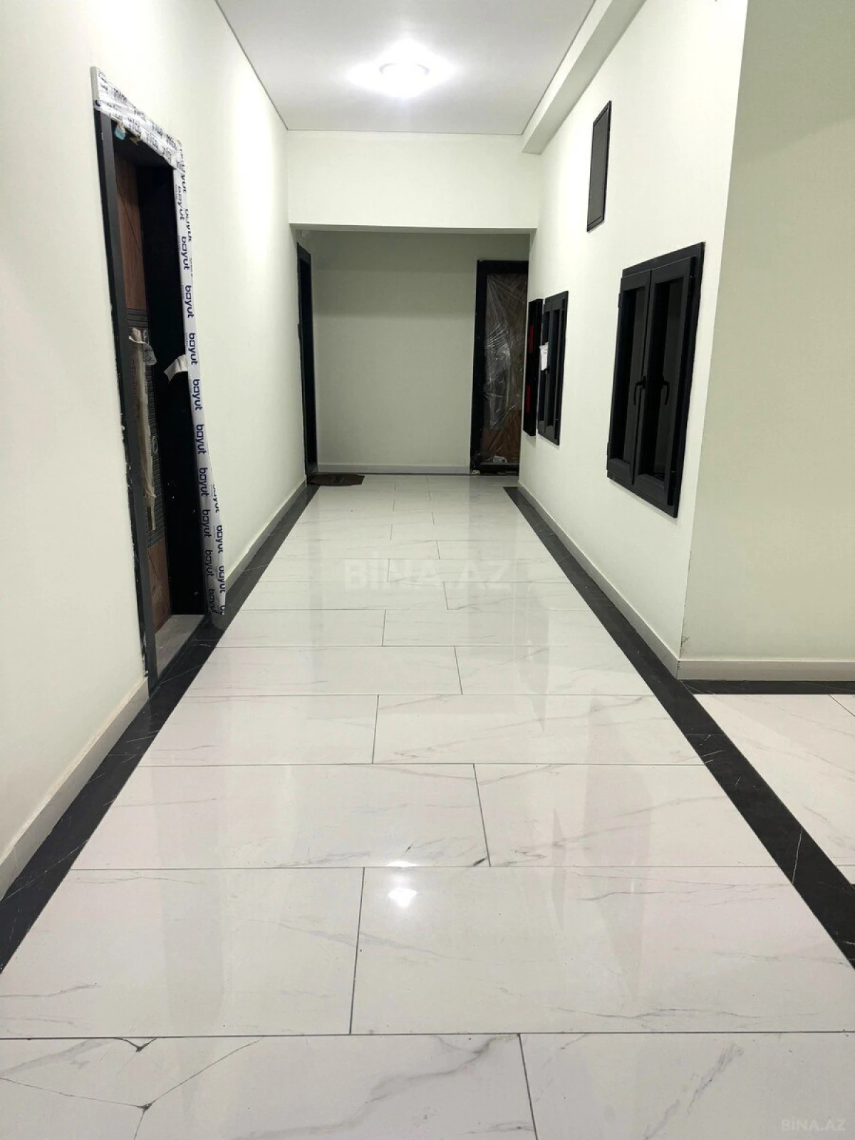 Satılır 4 otaqlı mənzil 148 m²