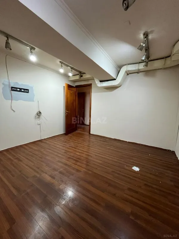 Kirayə verilir obyekt 150 m²