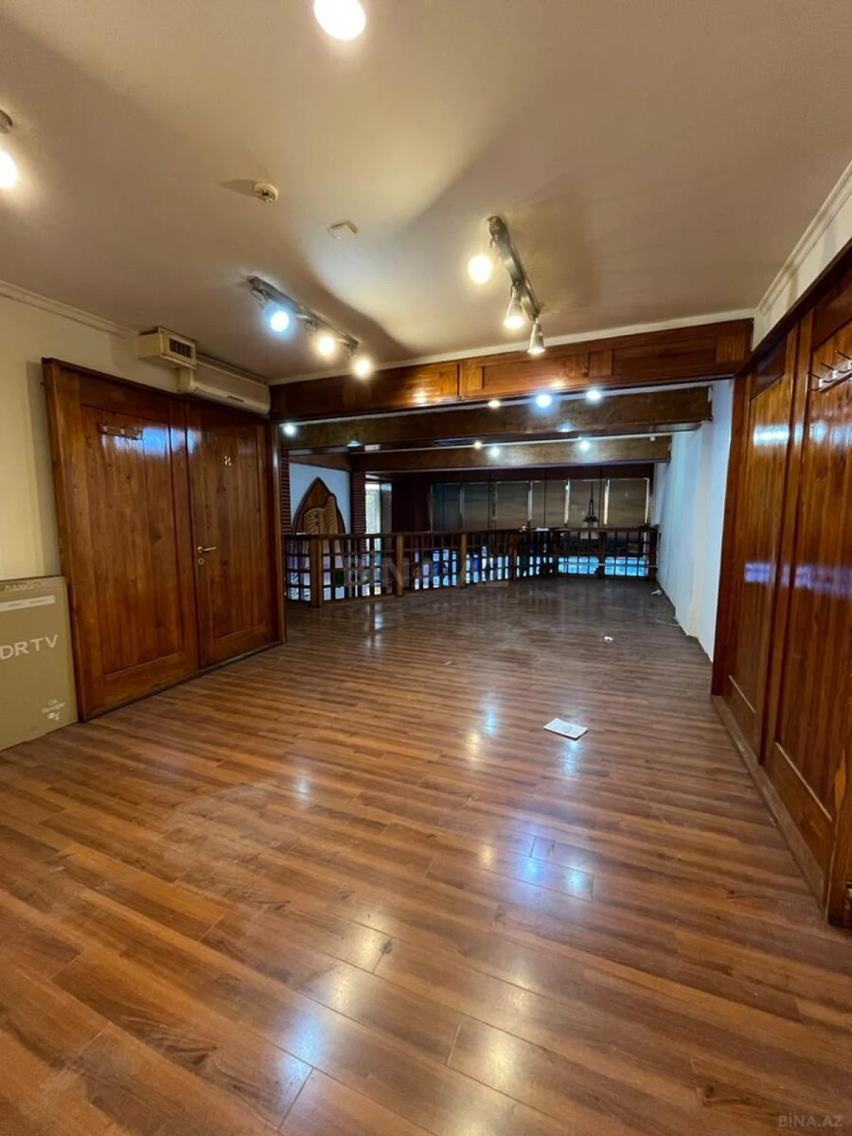 Kirayə verilir obyekt 150 m²