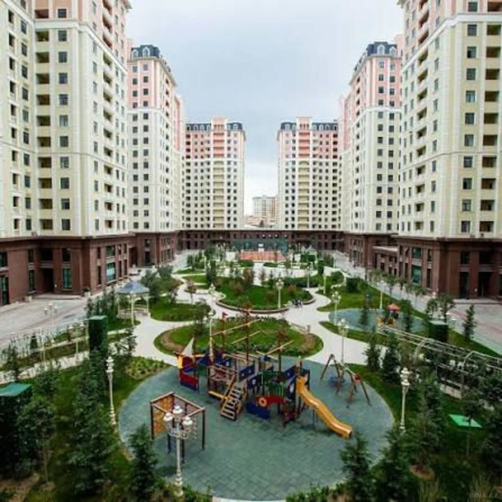 Kirayə verilir 3 otaqlı mənzil 100 m²