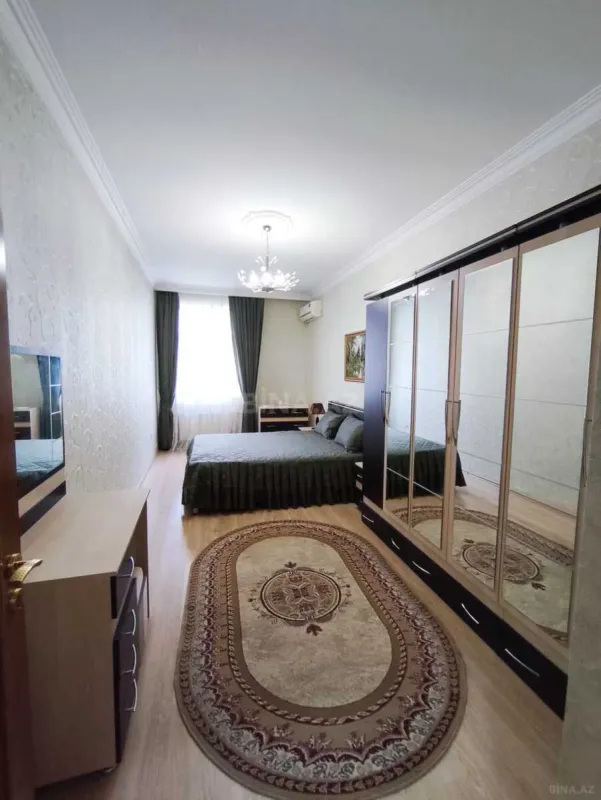 Satılır 2 otaqlı mənzil 100 m²