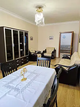 Satılır 2 otaqlı mənzil 100 m²