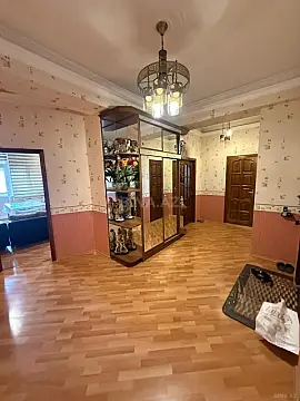 Satılır 3 otaqlı mənzil 120 m²