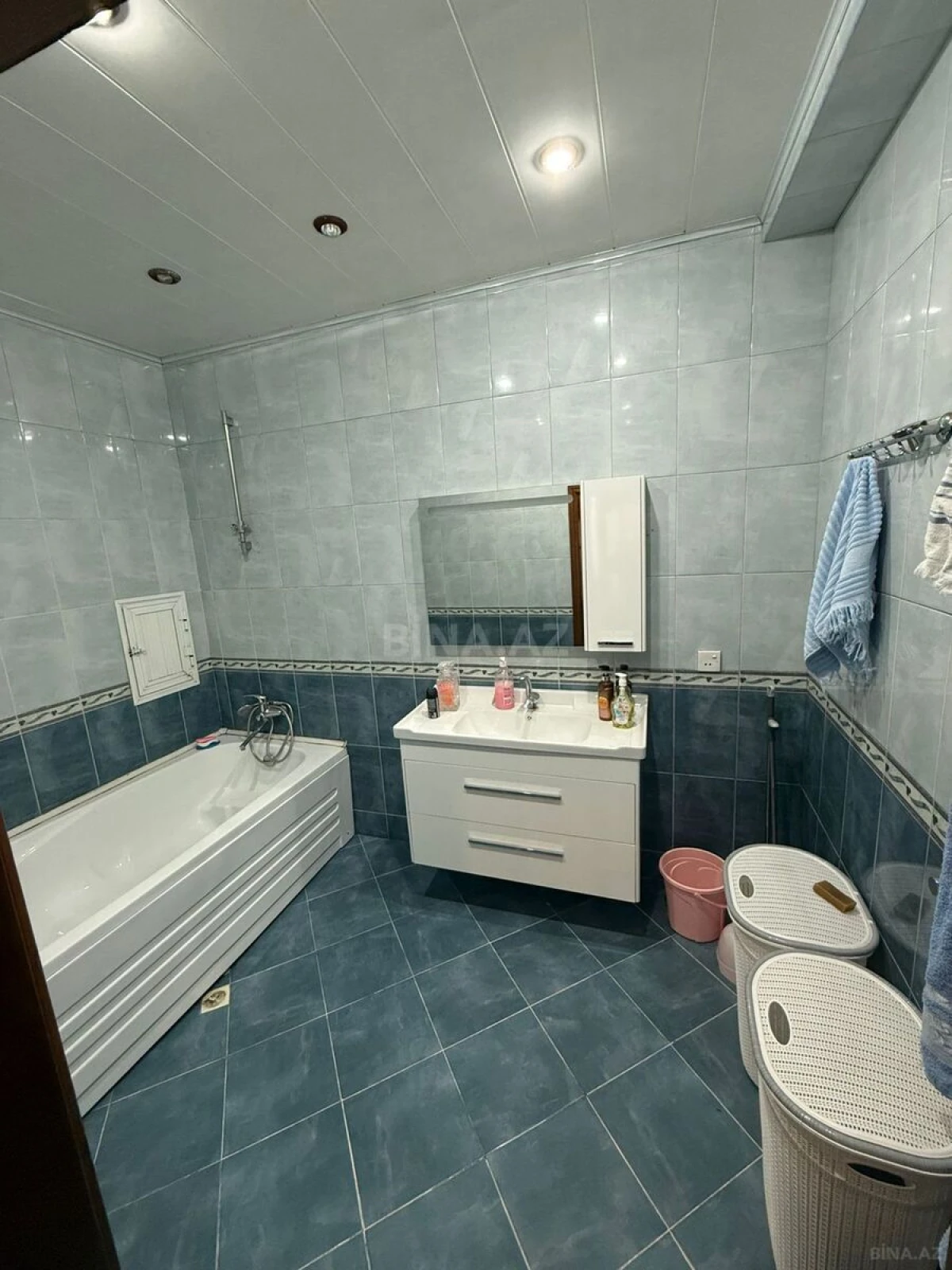 Satılır 3 otaqlı mənzil 120 m²