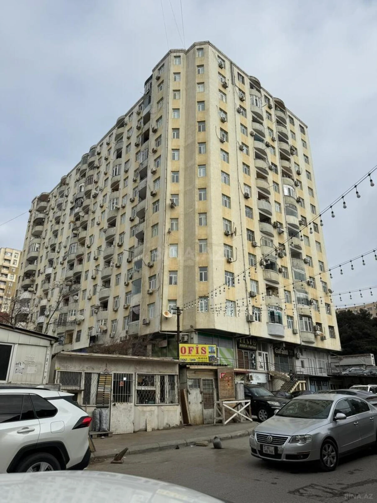 Satılır 3 otaqlı mənzil 120 m²