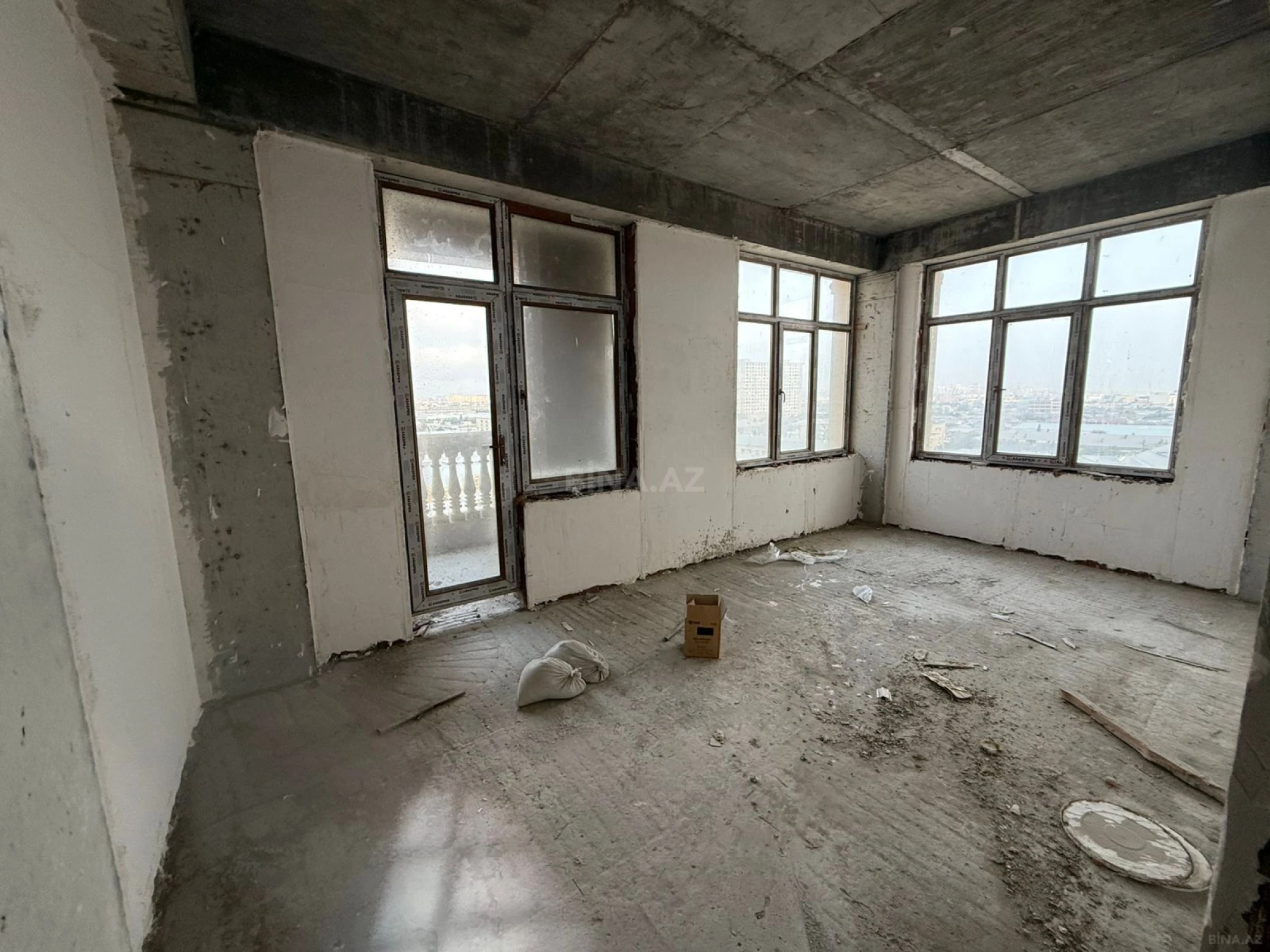 Satılır 2 otaqlı mənzil 80 m²