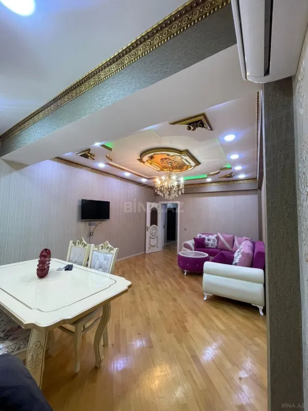 Kirayə verilir 2 otaqlı mənzil 90 m²