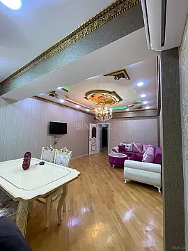 Kirayə verilir 2 otaqlı mənzil 90 m²