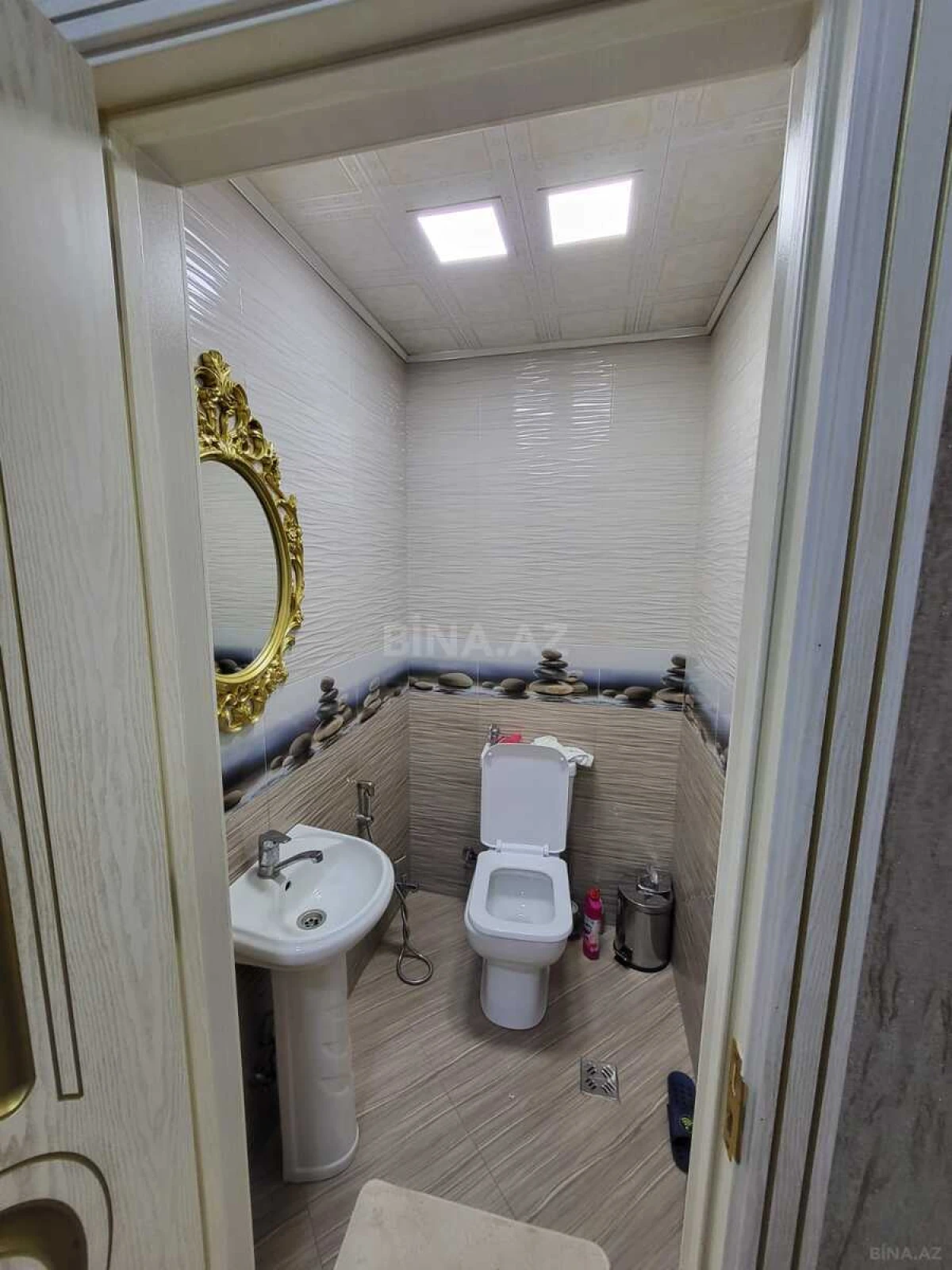 Kirayə verilir 2 otaqlı mənzil 90 m²