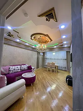 Kirayə verilir 2 otaqlı mənzil 90 m²