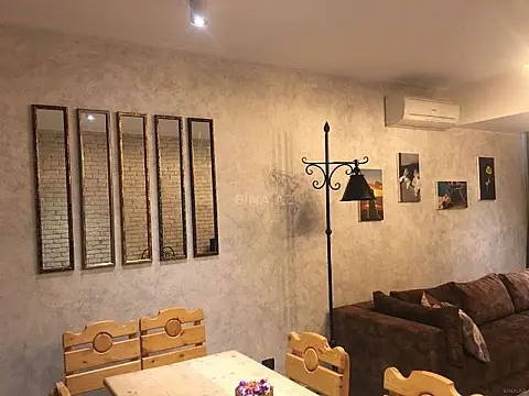 Kirayə verilir 2 otaqlı mənzil 75 m²