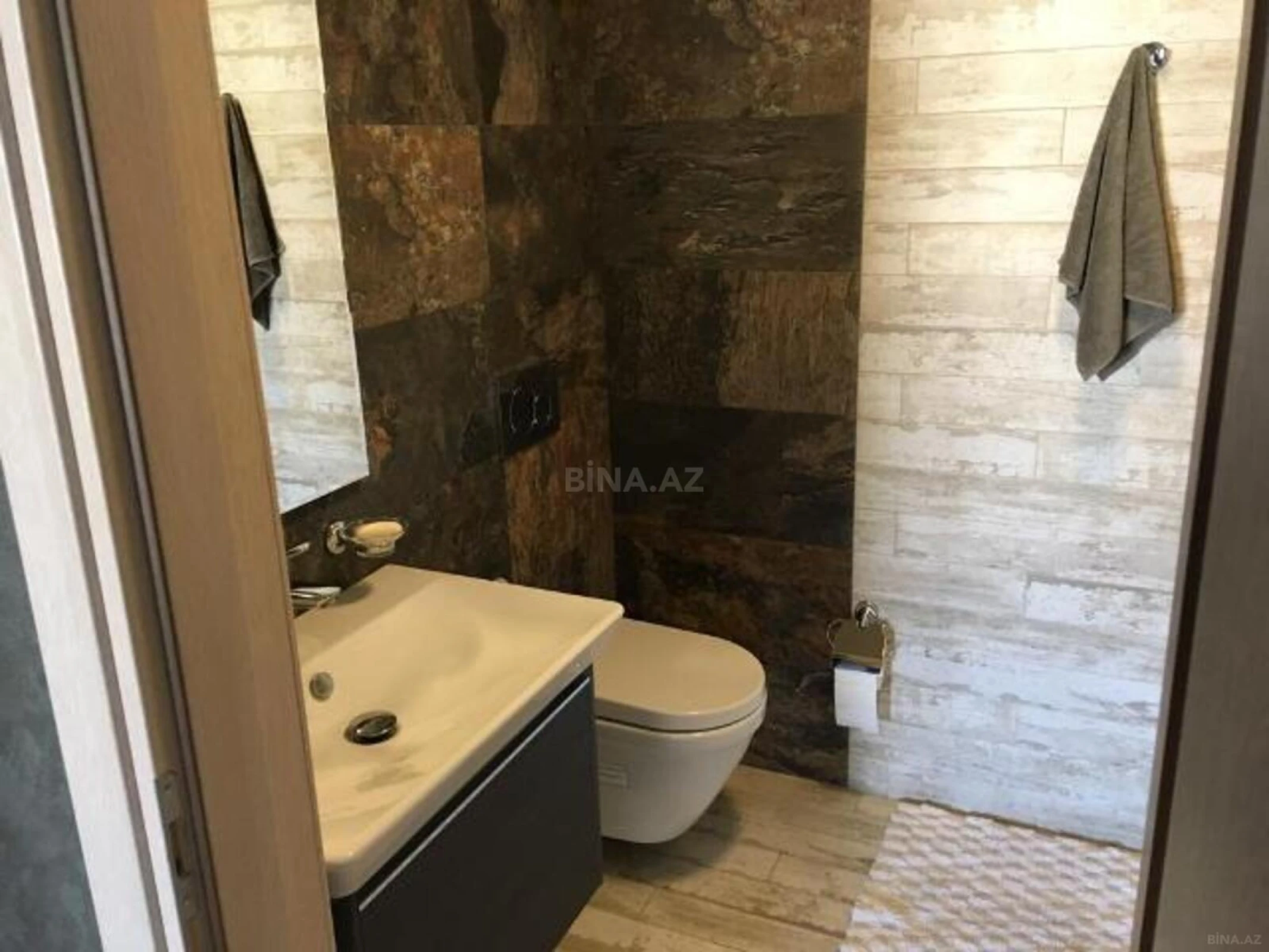 Kirayə verilir 2 otaqlı mənzil 75 m²