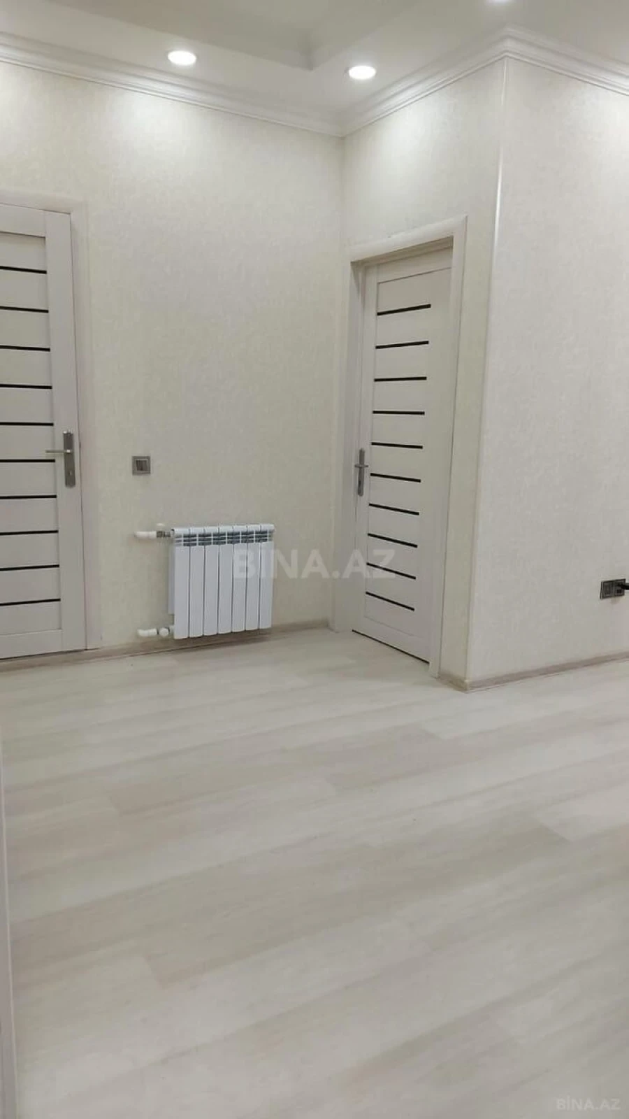 Satılır 2 otaqlı mənzil 75 m²