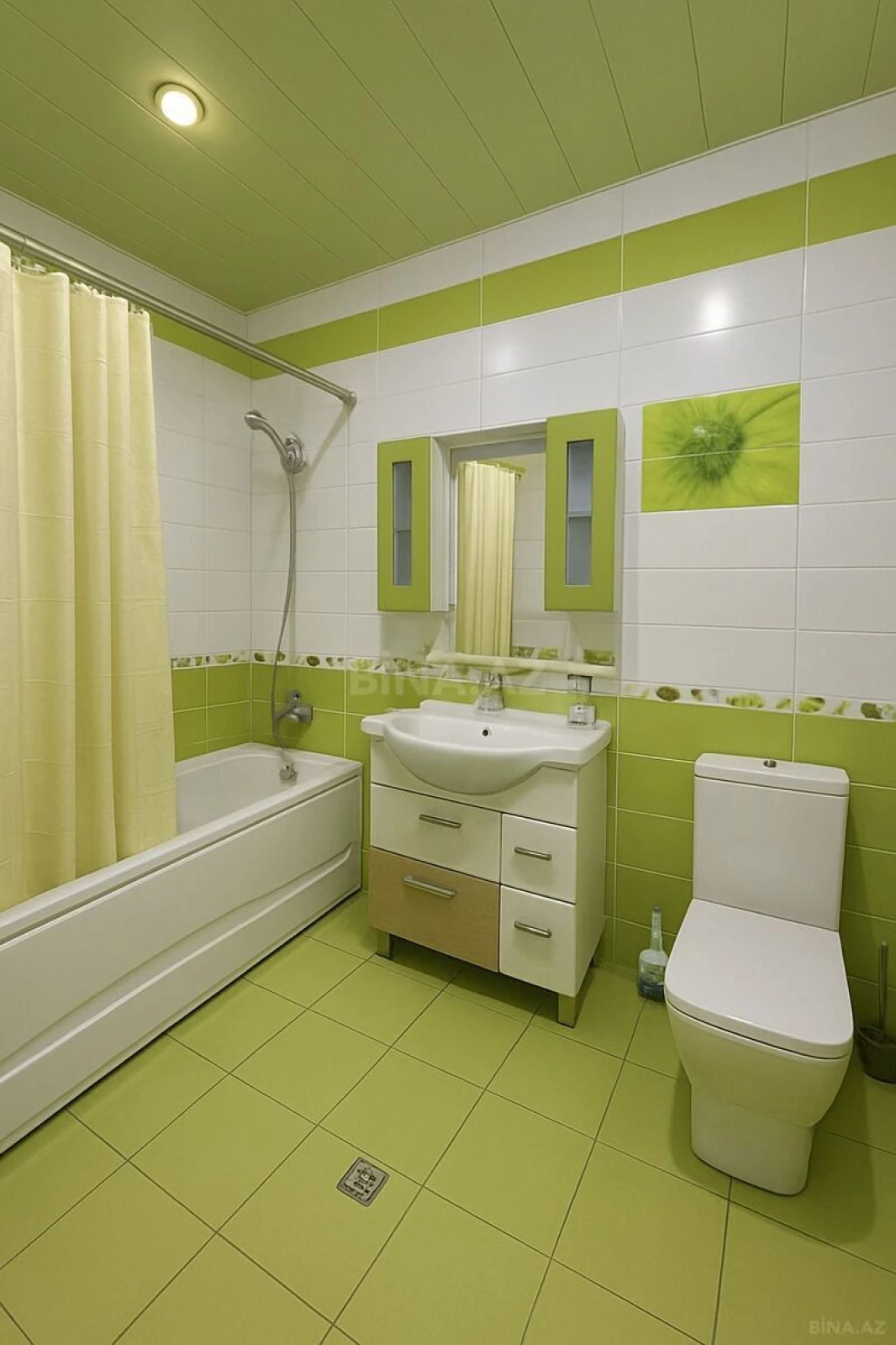 Satılır 2 otaqlı mənzil 80 m²