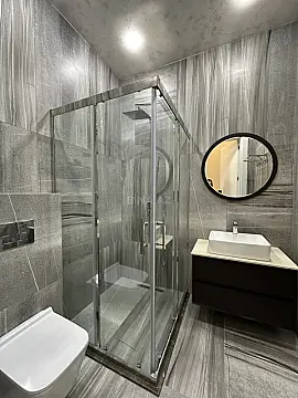 Satılır 5 otaqlı həyət evi 250 m²