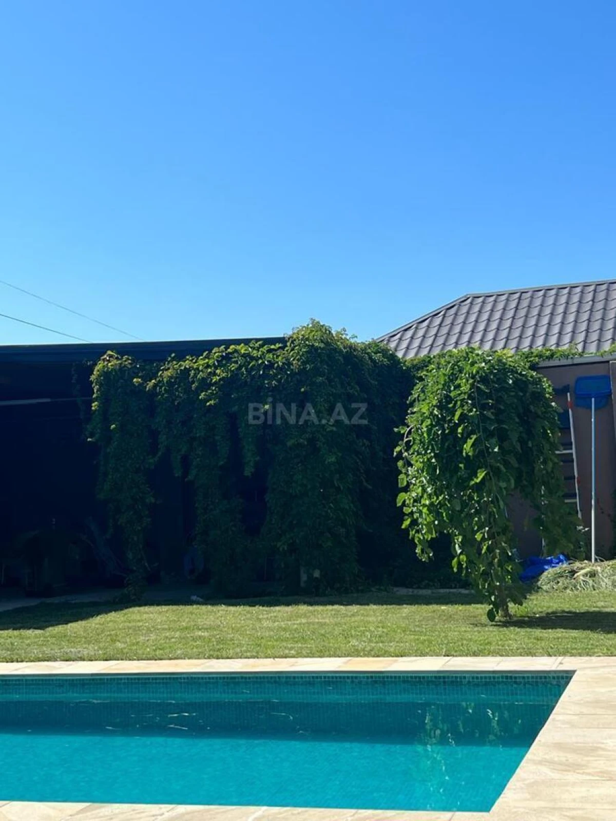 Satılır 4 otaqlı həyət evi 165 m²