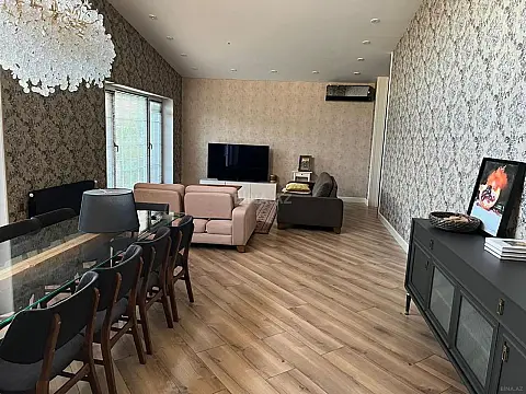 Satılır 4 otaqlı həyət evi 165 m²