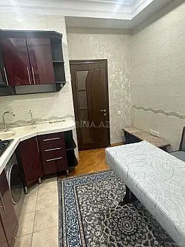 Kirayə verilir 2 otaqlı mənzil 90 m²