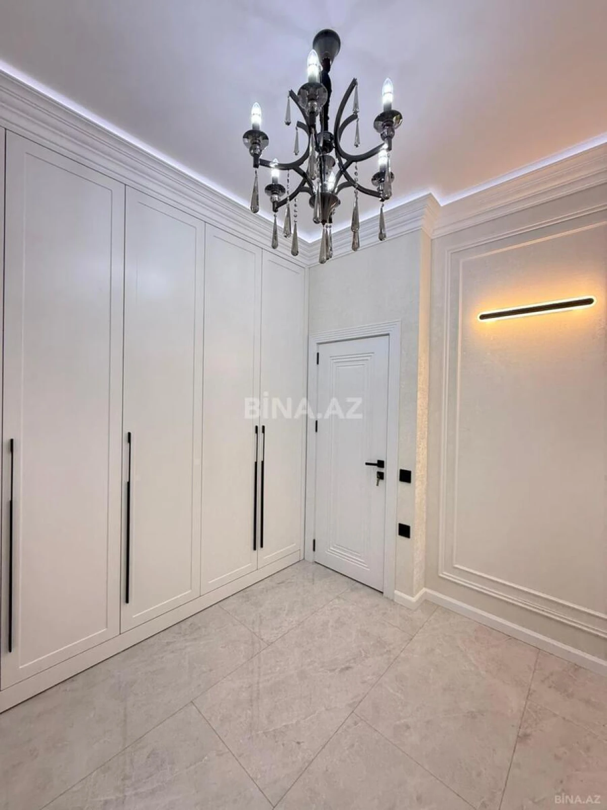 Satılır 2 otaqlı mənzil 63 m²