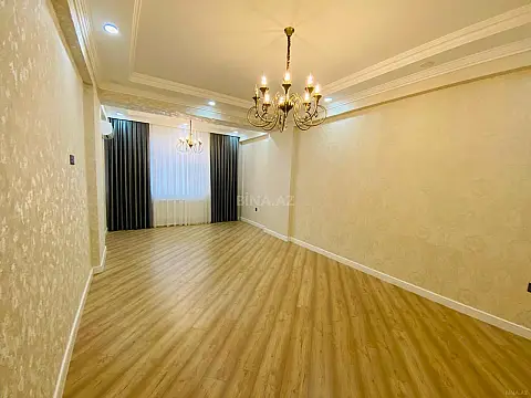 Satılır 3 otaqlı mənzil 130 m²