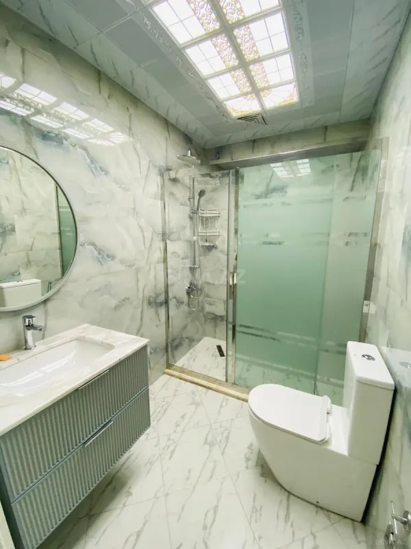 Satılır 3 otaqlı mənzil 130 m²