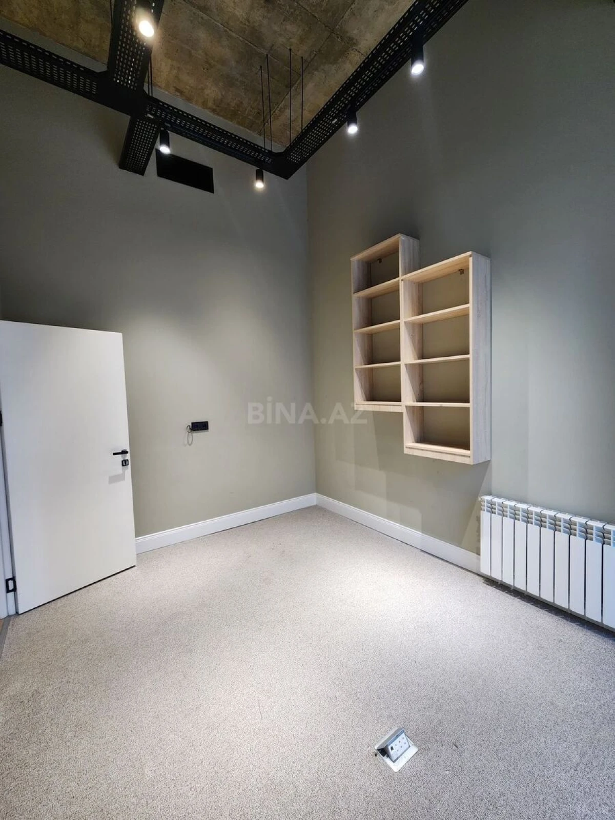 Kirayə verilir 2 otaqlı ofis 52 m²