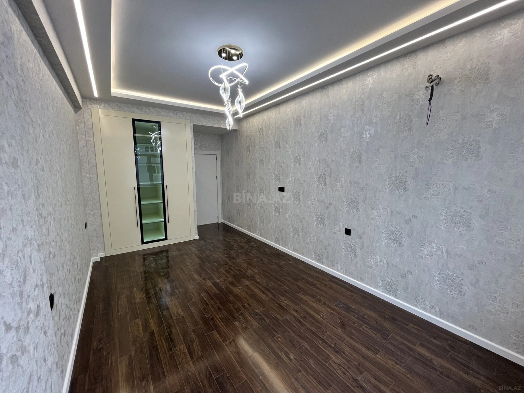 Satılır 3 otaqlı mənzil 89 m²