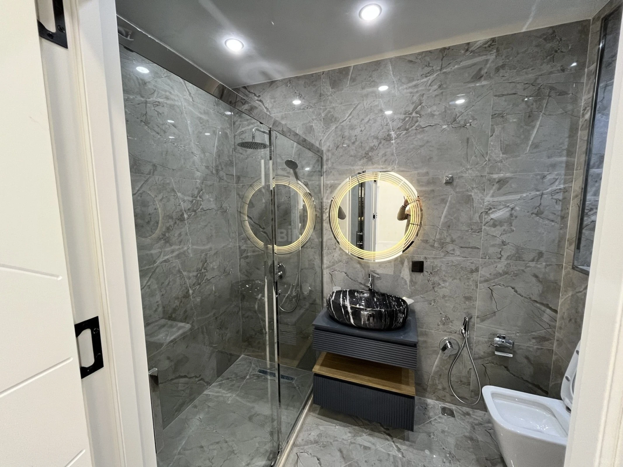 Satılır 3 otaqlı mənzil 89 m²