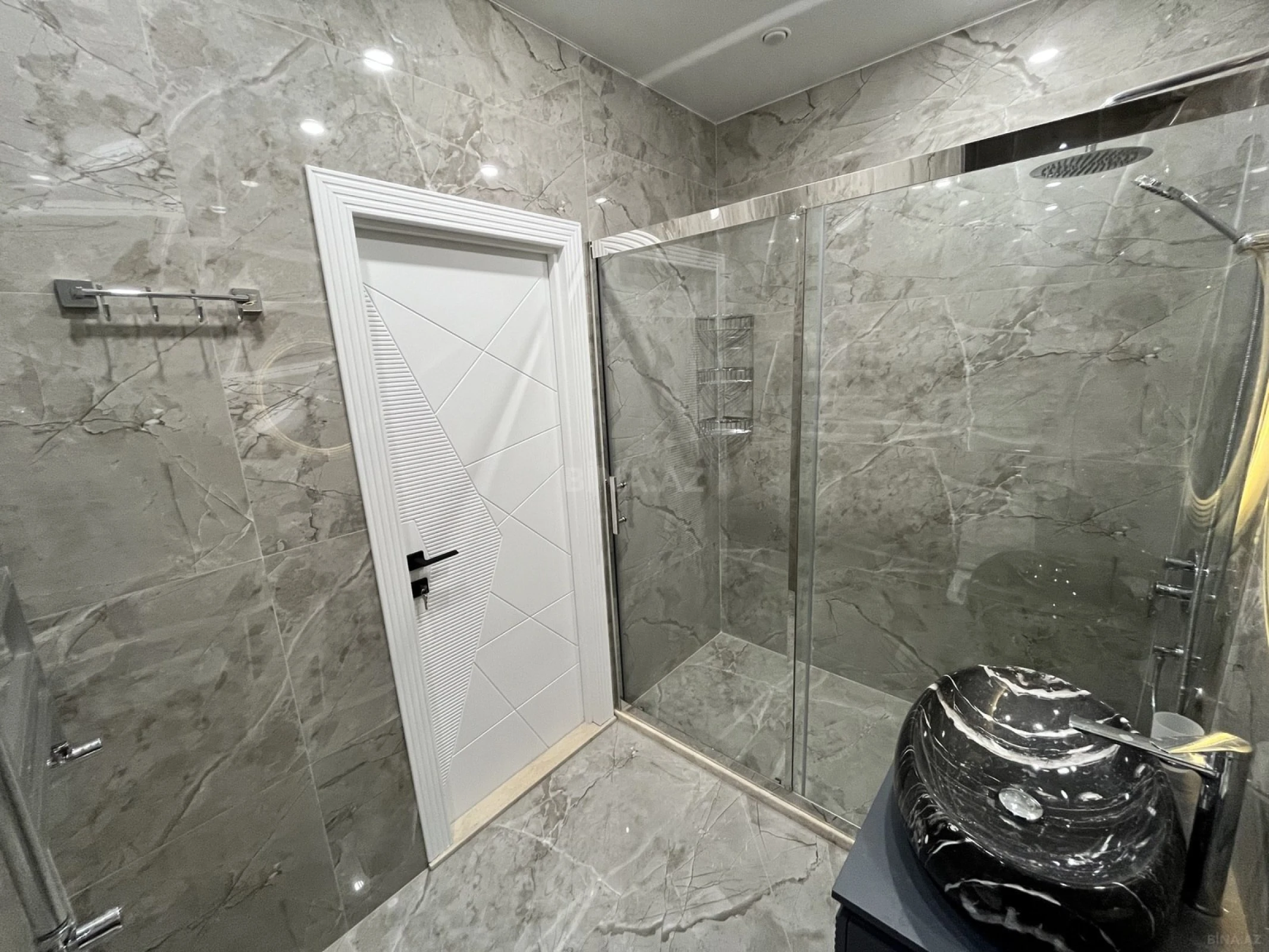 Satılır 3 otaqlı mənzil 89 m²