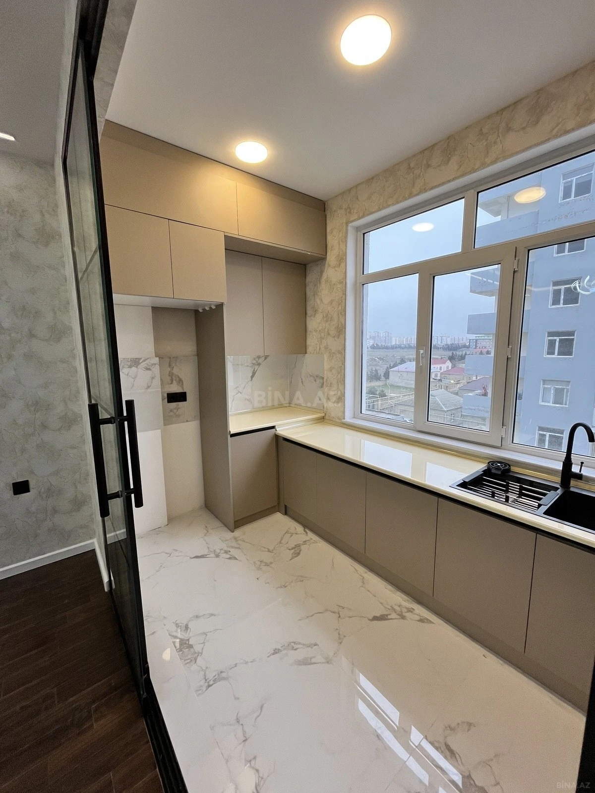 Satılır 3 otaqlı mənzil 89 m²