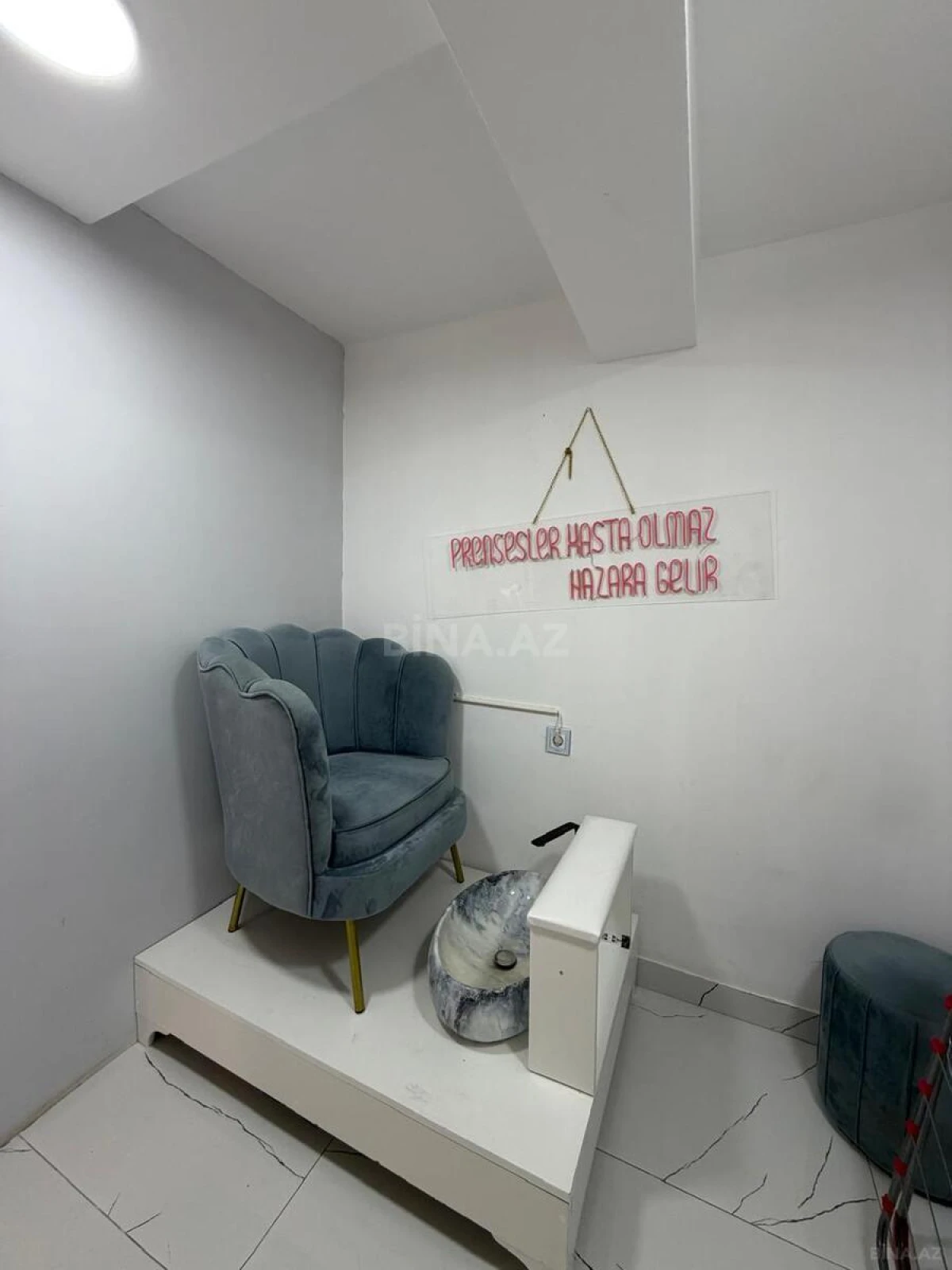 Kirayə verilir obyekt 80 m²