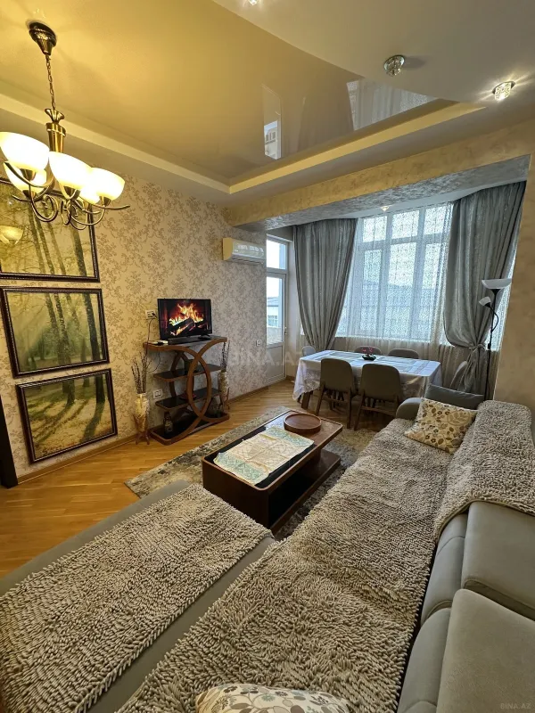 Kirayə verilir 2 otaqlı mənzil 60 m²